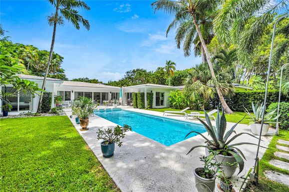 203 Ridgewood Rd, Coral Gables FL 33133