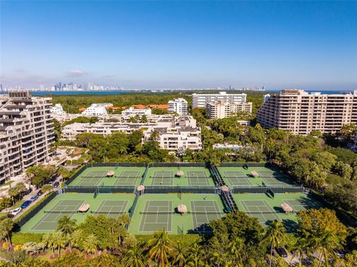 161 Crandon Blvd # 417, Key Biscayne FL 33149