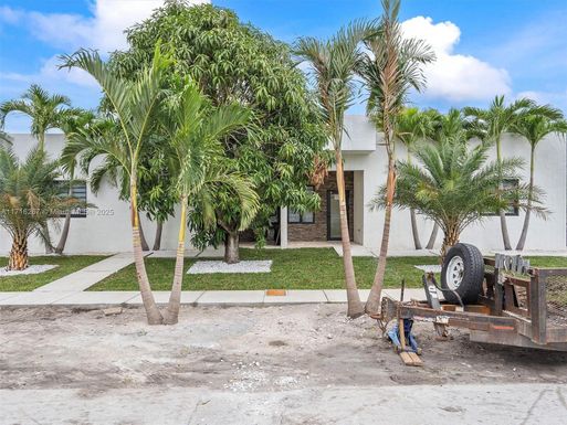 501 E 59th St, Hialeah FL 33013