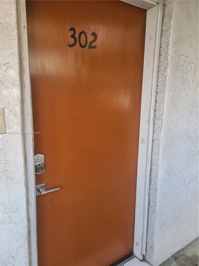 5440 W 21st Ct # 302, Hialeah FL 33016