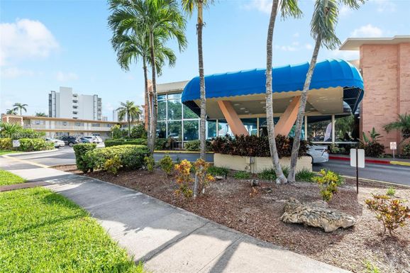 26 Diplomat Pkwy # 2390, Hallandale Beach FL 33009