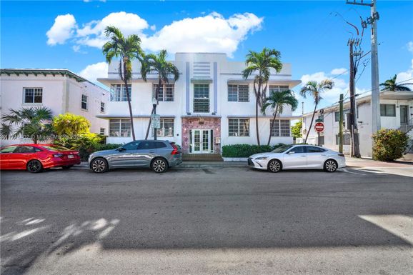 610 8th St # 102, Miami Beach FL 33139