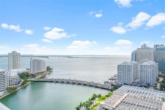 495 Brickell Ave # 2709, Miami FL 33131