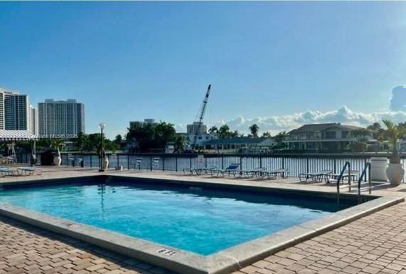 2017 S Ocean Dr # 305, Hallandale Beach FL 33009