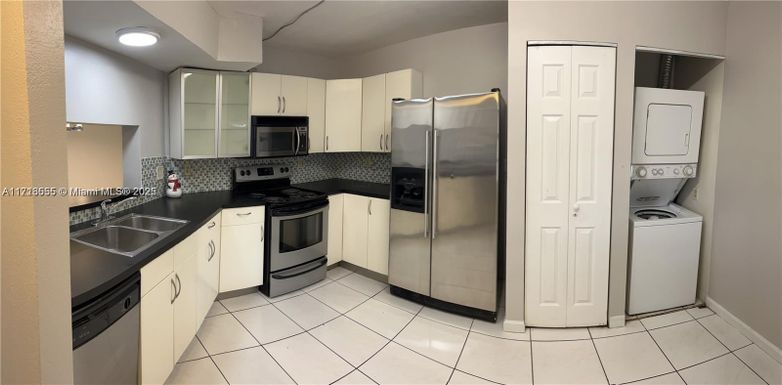 1149 Independence Trl # 1149G, Homestead FL 33034