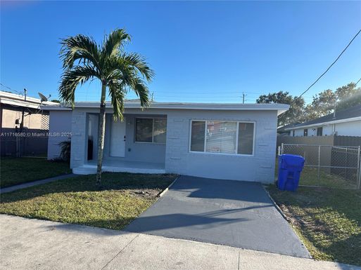 5738 Flagler St, Hollywood FL 33023