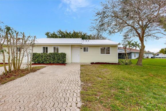 4669 SE Salvatori Rd # 4669, Stuart FL 34997