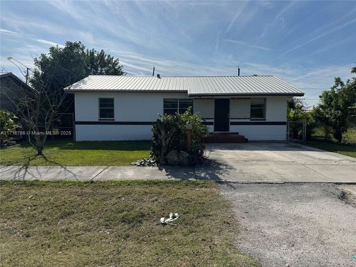 430 E TRINIDAD AVE, Clewiston FL 33440