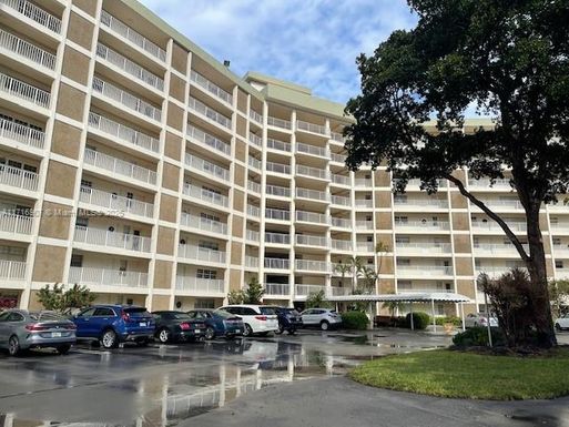 3090 N Course Dr # 311, Pompano Beach FL 33069