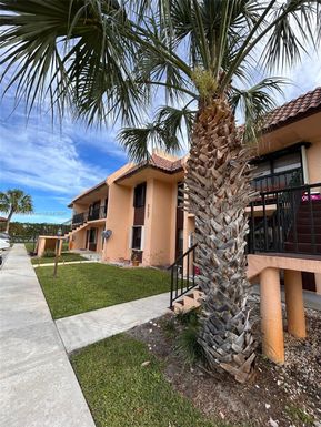 5937 Forest Hill Blvd # 204, West Palm Beach FL 33415