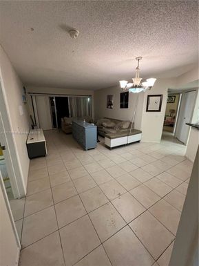 8871 Wiles Rd # 208, Coral Springs FL 33067