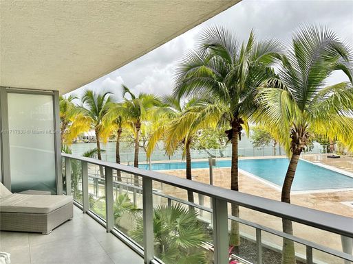 6620 Indian Creek Dr # 213, Miami Beach FL 33141