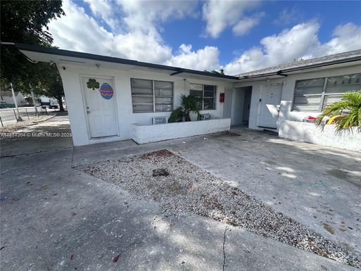 7090 NW 17th Ave # 4, Miami FL 33147