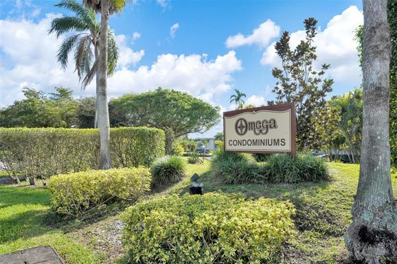 1801 NW 75th Ave # 209, Plantation FL 33313