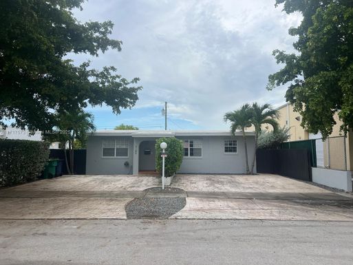 7180 SW 42nd Ter, Miami FL 33155