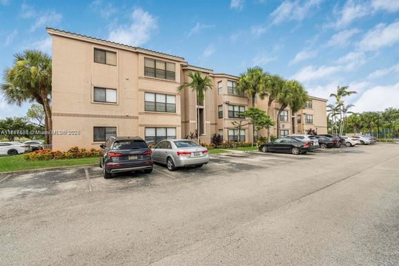 2866 S University Dr # 5107, Davie FL 33328