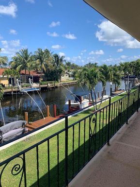 301 E Mcnab Rd # 208, Pompano Beach FL 33060