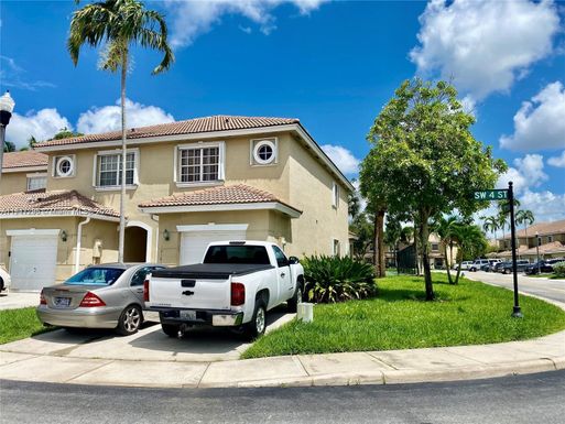 12161 SW 4th St # 1, Pembroke Pines FL 33025