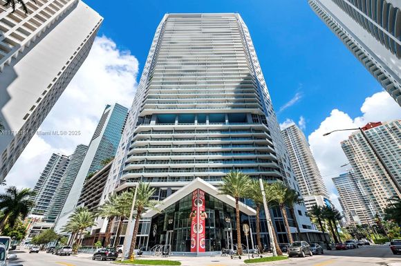 1300 Brickell Bay Dr # 906, Miami FL 33131