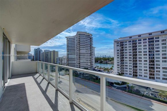 5701 Collins Ave # 915, Miami Beach FL 33140