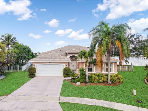 18823 NW 23rd Pl, Pembroke Pines FL 33029