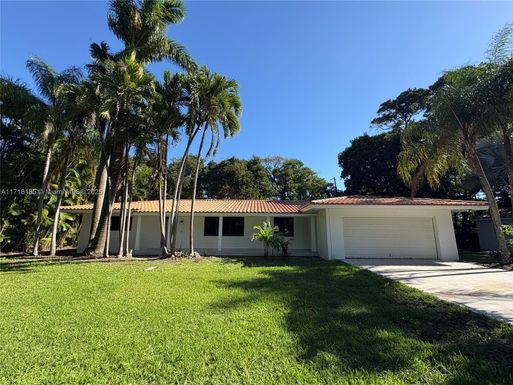 25581 SW 108th Ave, Homestead FL 33032