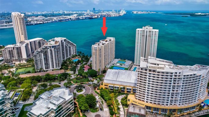 770 Claughton Island Dr # 614, Miami FL 33131