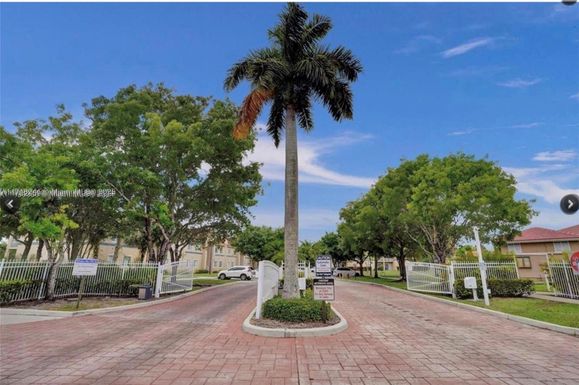 1091 Golden Lakes Blvd # 414, West Palm Beach FL 33411