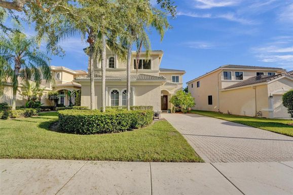 19427 SW 65th St, Pembroke Pines FL 33332