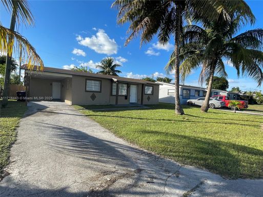 451 SW 28th Ave, Fort Lauderdale FL 33312