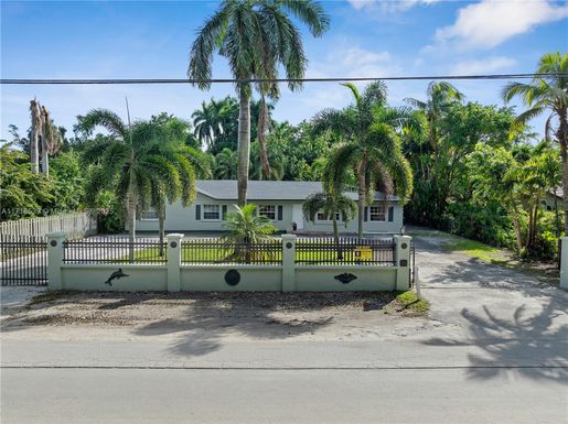 234 NW 161st St # A, Miami FL 33169