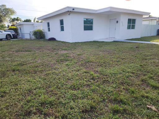 2608 Funston St, Hollywood FL 33020