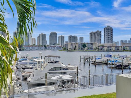 18081 Biscayne Blvd # 802, Aventura FL 33160