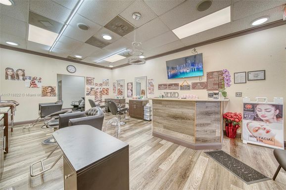 Beauty Cafe Salon For Sale In Sunrise, Sunrise FL 33323