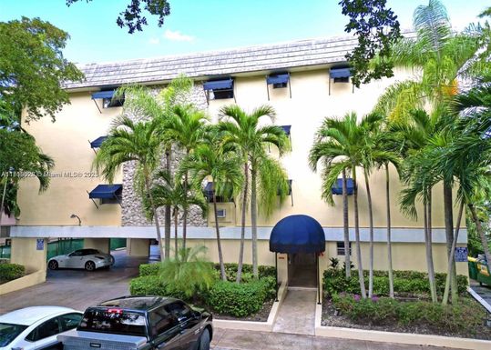 427 Santander Ave # 404, Coral Gables FL 33134