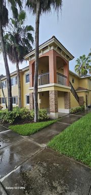 935 NE 33rd Ter # 204, Homestead FL 33033