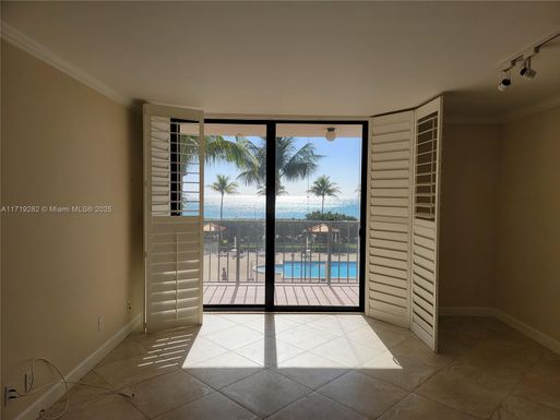 2625 Collins Ave # 306, Miami Beach FL 33140