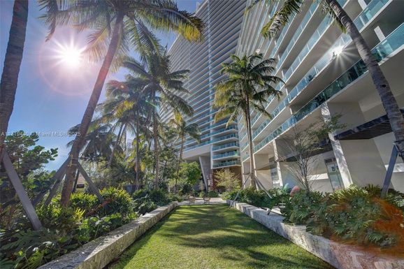 1500 Bay Rd # 2808, Miami Beach FL 33139