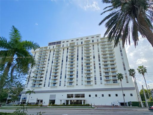 13499 Biscayne Blvd # 1112, North Miami FL 33181