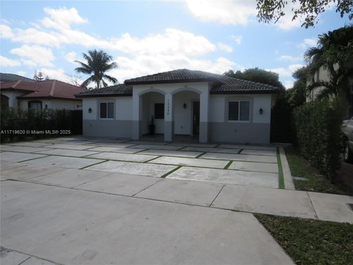 13340 SW 282nd St, Homestead FL 33033