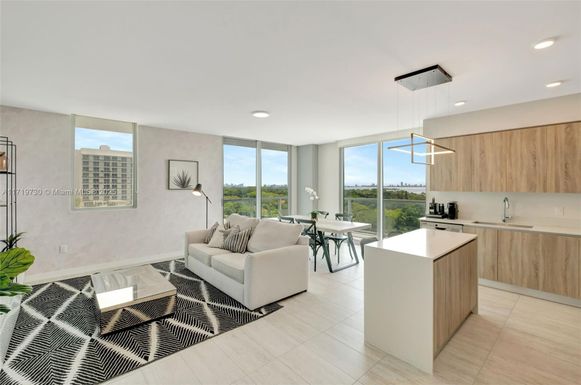 3900 Biscayne Blvd # 815, Miami FL 33137