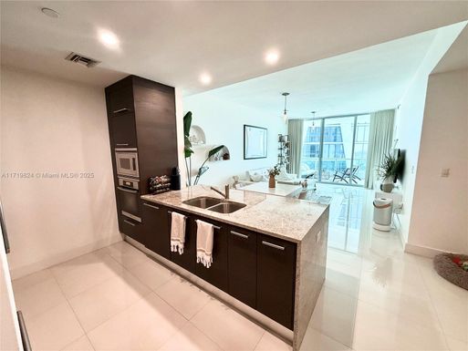 900 Biscayne Blvd # 3110, Miami FL 33132