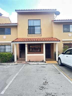 2740 W 62nd St # 103, Hialeah FL 33016