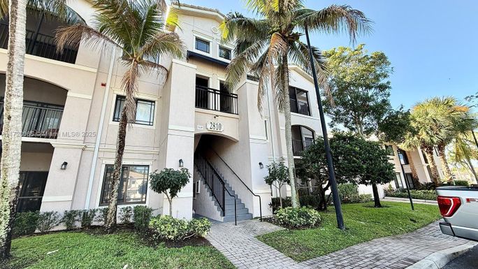 2810 Grande Pkwy # 301, Palm Beach Gardens FL 33410