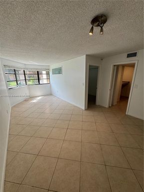 20850 San Simeon Way # 5, Miami FL 33179