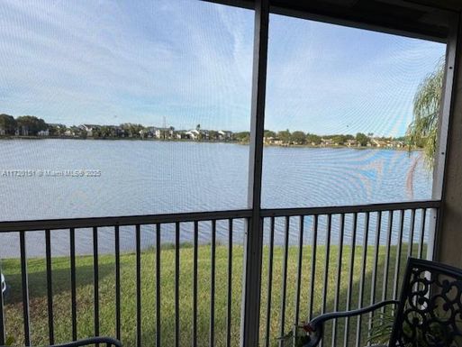 5540 Lakeside # 01, Margate FL 33063