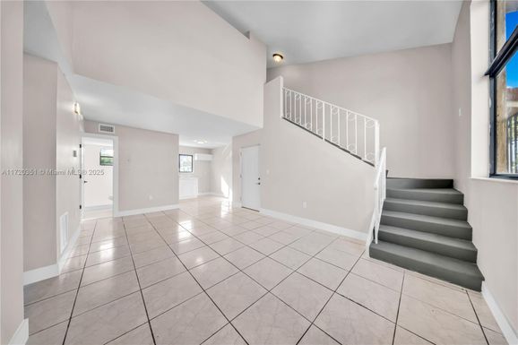 2770 W 60th Pl # 201, Hialeah FL 33016