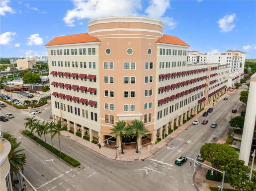 6705 Red Rd # 416, Coral Gables FL 33143