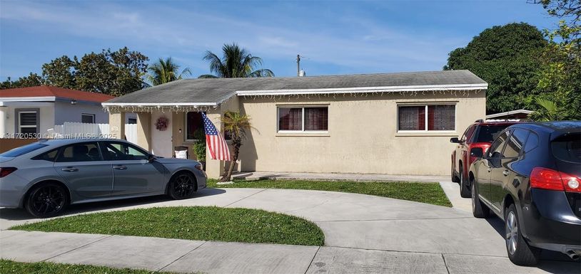 37 E 63rd St, Hialeah FL 33013