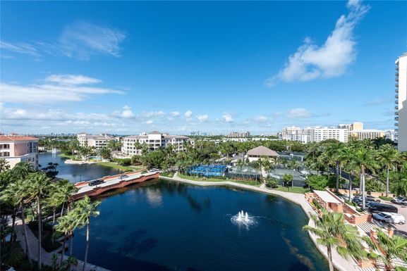 765 Crandon Blvd # 4, Key Biscayne FL 33149